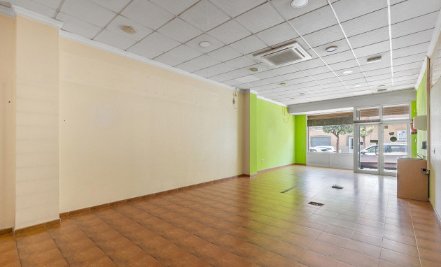 Reventa - Comercial - Torrevieja - Centro