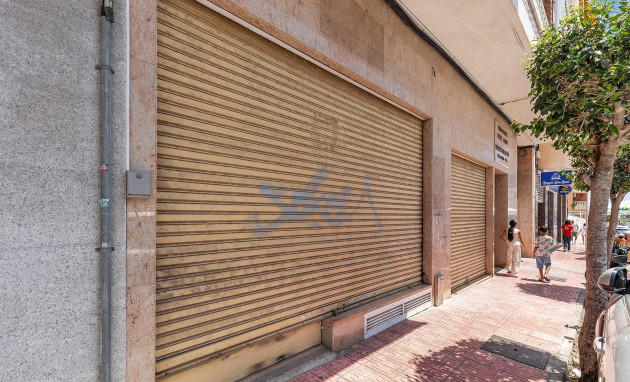 Reventa - Comercial - Torrevieja - Centro