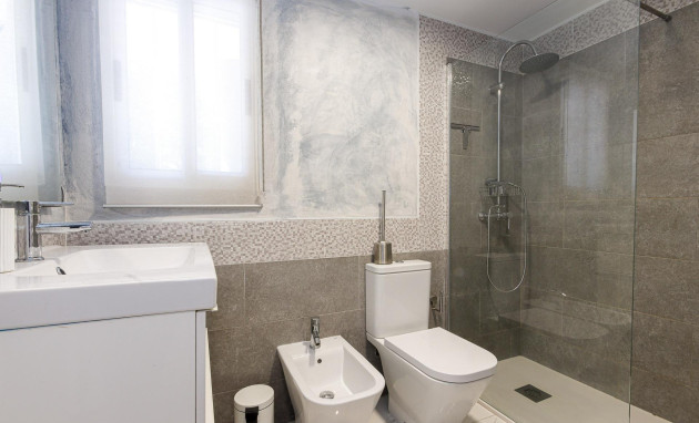 Resale - Apartment - Torrevieja - Centro