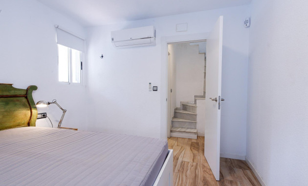 Resale - Apartment - Torrevieja - Centro