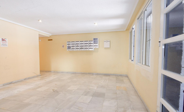 Resale - Apartment - Torrevieja - Centro