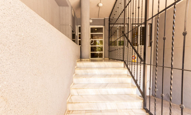 Resale - Apartment - Torrevieja - Centro