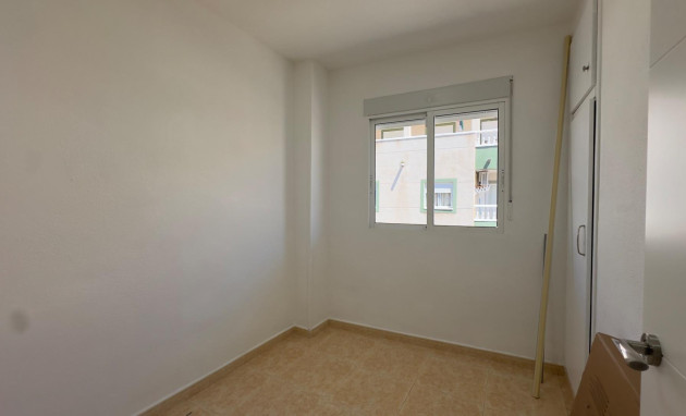 Reventa - Apartment - Torrevieja - Estacion de autobuses