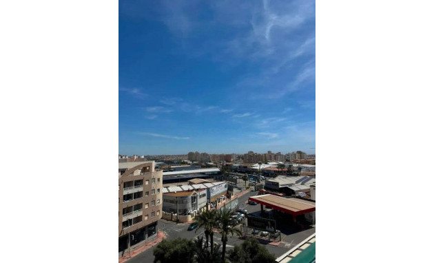 Herverkoop - Apartment - Torrevieja - Playa de los locos