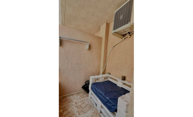 Herverkoop - Apartment - Torrevieja - Playa del Cura