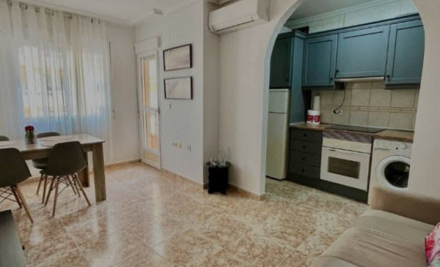 Herverkoop - Apartment - Torrevieja - Playa del Cura