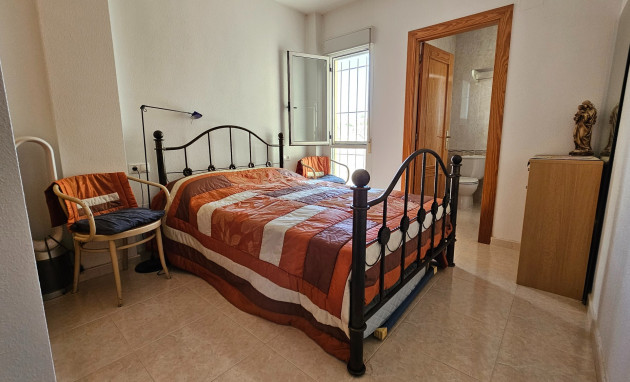 Herverkoop - Detached Villa - La Marina - La Marina - Urbanization
