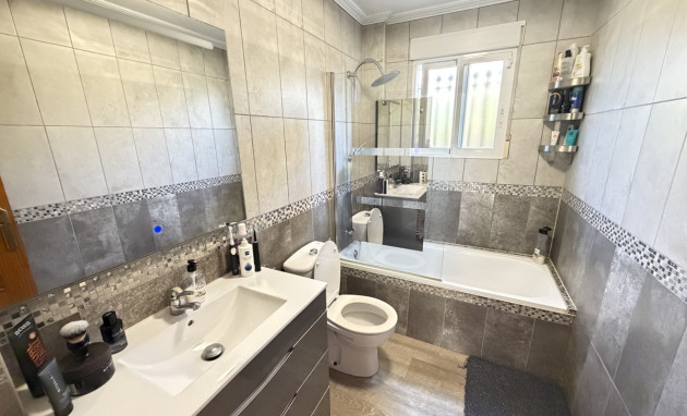 Herverkoop - Detached Villa - Orihuela Costa - Villamartin