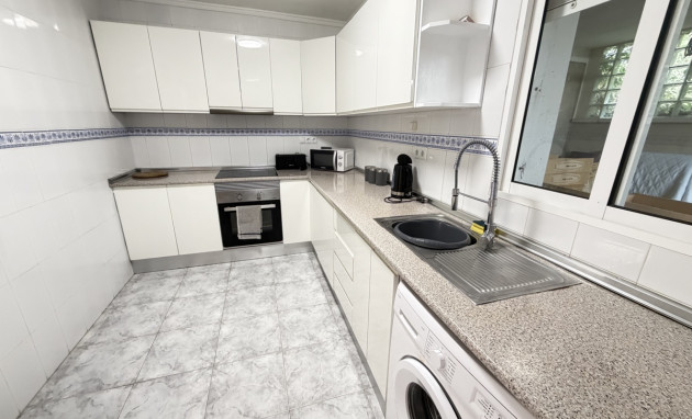 Herverkoop - Detached Villa - Orihuela Costa - Villamartin