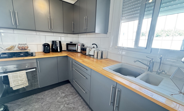 Herverkoop - Detached Villa - Orihuela Costa - Villamartin