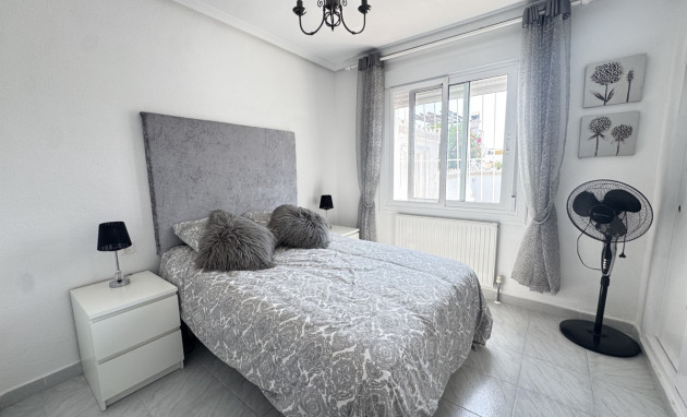 Herverkoop - Detached Villa - Orihuela Costa - Villamartin