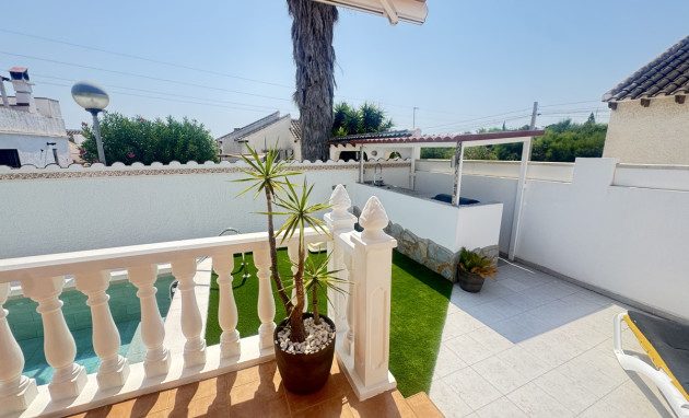 Herverkoop - Detached Villa - Orihuela Costa - Villamartin