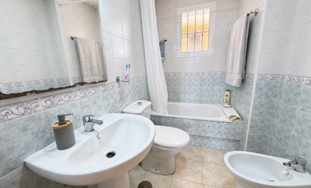 Herverkoop - Apartment - Orihuela Costa - La Zenia