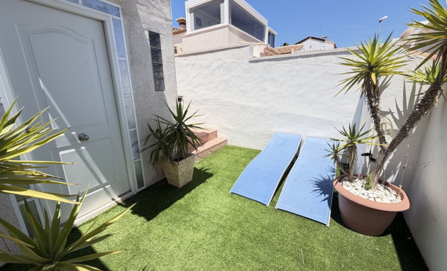 Herverkoop - Detached Villa - San Miguel de Salinas - Lake View Mansions