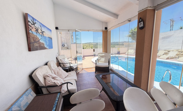 Herverkoop - Detached Villa - San Miguel de Salinas - Lake View Mansions