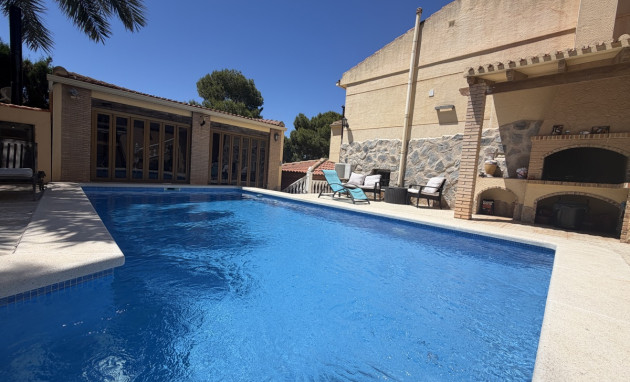 Herverkoop - Detached Villa - Torrevieja - Los Balcones