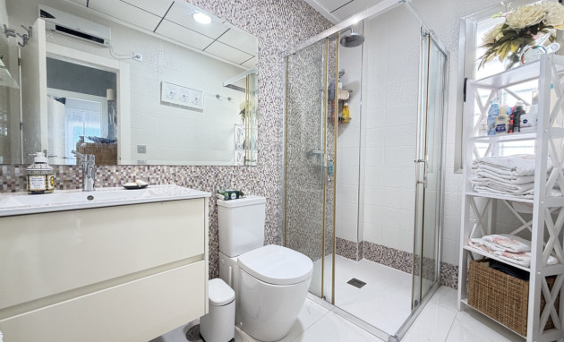 Herverkoop - Detached Villa - Orihuela Costa - Villamartin