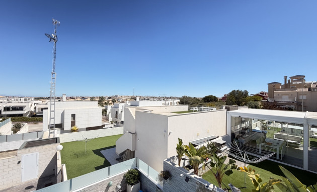Herverkoop - Detached Villa - Orihuela Costa - Villamartin