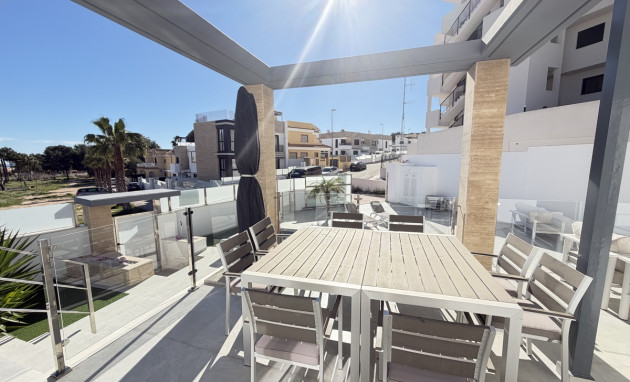 Herverkoop - Detached Villa - Orihuela Costa - Villamartin
