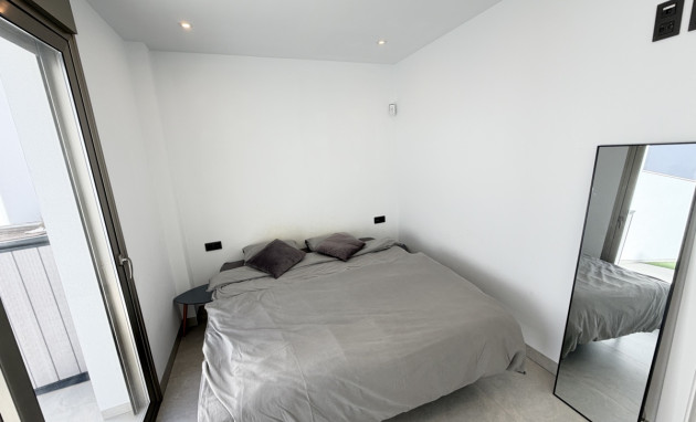 Herverkoop - Detached Villa - Orihuela Costa - Villamartin