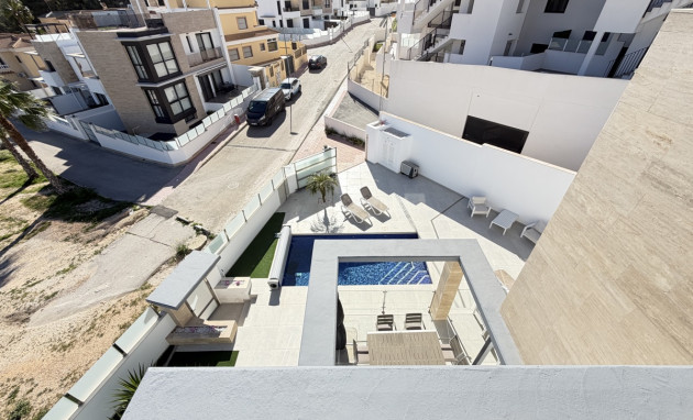 Herverkoop - Detached Villa - Orihuela Costa - Villamartin