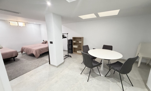 Herverkoop - Detached Villa - Orihuela Costa - Villamartin