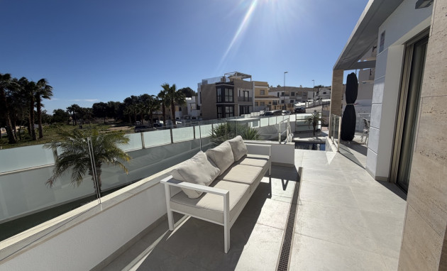Herverkoop - Detached Villa - Orihuela Costa - Villamartin