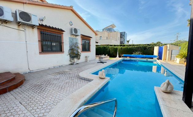 Herverkoop - Detached Villa - Orihuela Costa - Cabo Roig