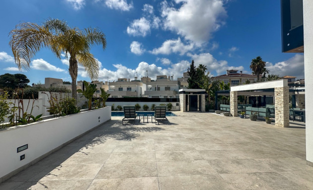 Herverkoop - Detached Villa - Orihuela Costa - Villamartin