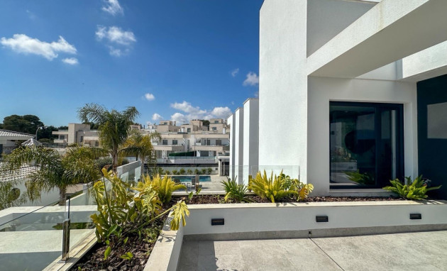 Herverkoop - Detached Villa - Orihuela Costa - Villamartin