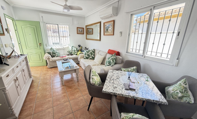 Herverkoop - Bungalow - Gelijkvloers - Orihuela Costa - La Zenia