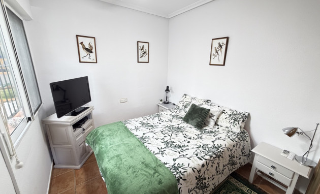 Herverkoop - Bungalow - Gelijkvloers - Orihuela Costa - La Zenia