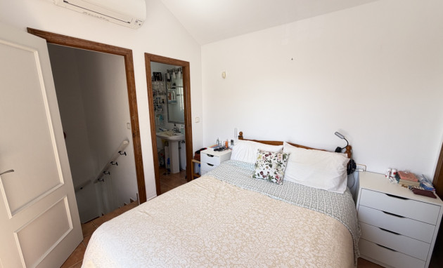 Herverkoop - Bungalow - Gelijkvloers - Orihuela Costa - La Zenia