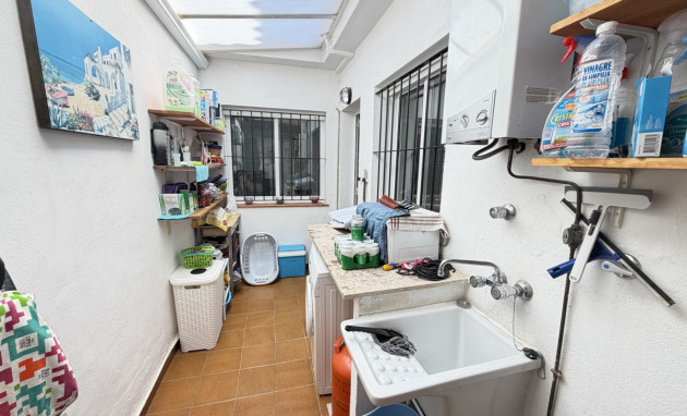 Herverkoop - Bungalow - Gelijkvloers - Orihuela Costa - La Zenia