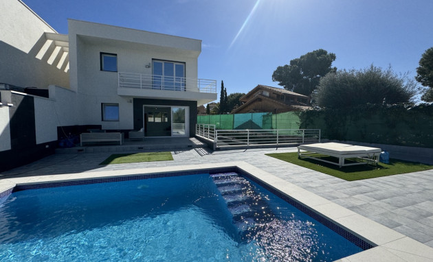 Herverkoop - Detached Villa - Orihuela Costa - Los Balcones