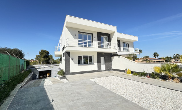 Herverkoop - Detached Villa - Orihuela Costa - Los Balcones