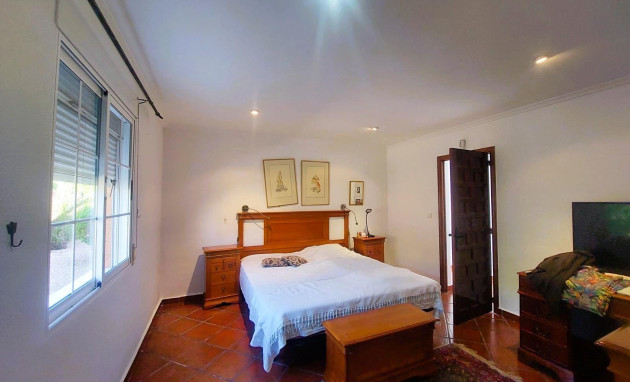 Resale - Masia - La marina - La Marina