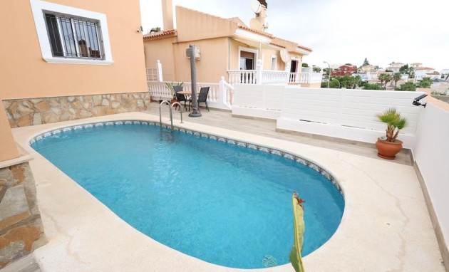 Herverkoop - Villa - San Miguel de Salinas - Las filipinas