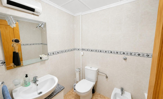 Herverkoop - Penthouse - Torrevieja - Estacion de autobuses