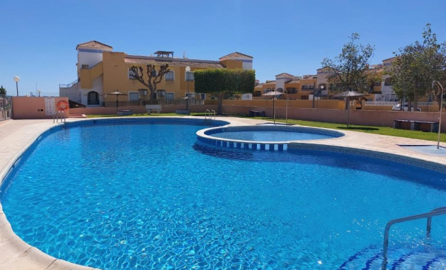Herverkoop - Apartment - Los Montesinos - La Herrada