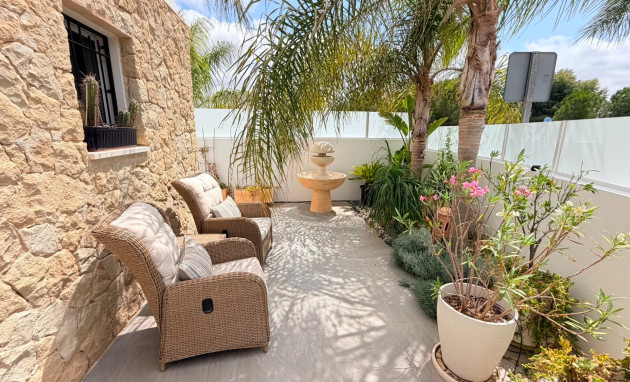 Herverkoop - Detached Villa - Los Montesinos - La Herrada