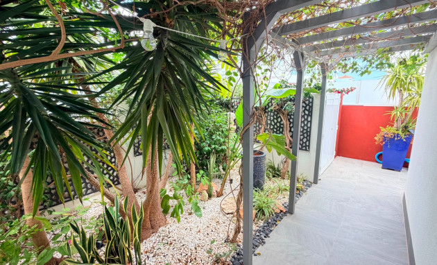 Herverkoop - Detached Villa - Los Montesinos - La Herrada