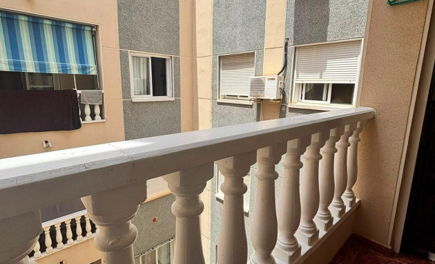 Herverkoop - Apartment - Torrevieja - Centro