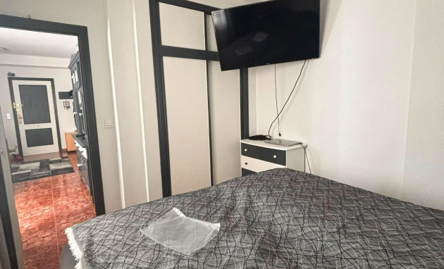 Herverkoop - Apartment - Torrevieja - Centro