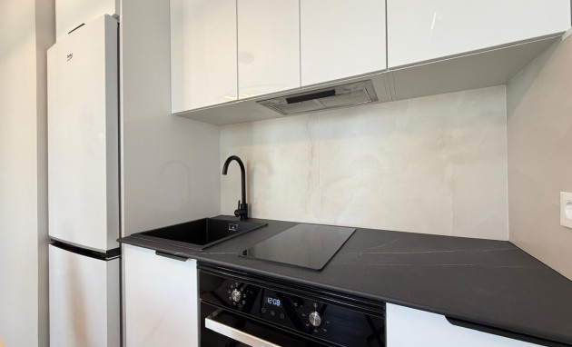 Herverkoop - Apartment - San Miguel de Salinas - 03193