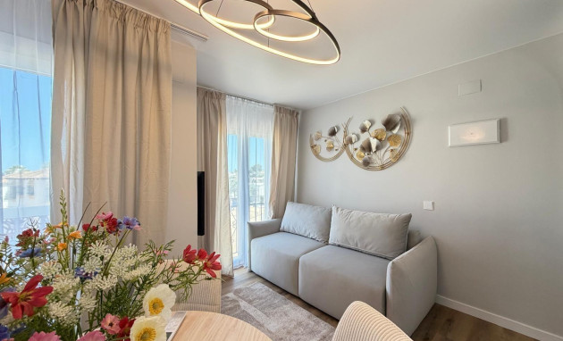 Herverkoop - Apartment - San Miguel de Salinas - 03193