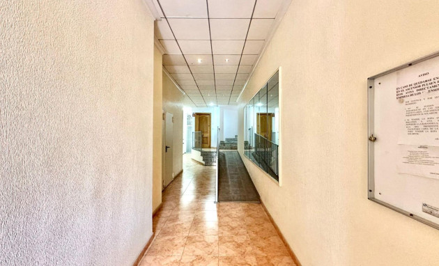 Resale - Apartment - Torrevieja - Centro