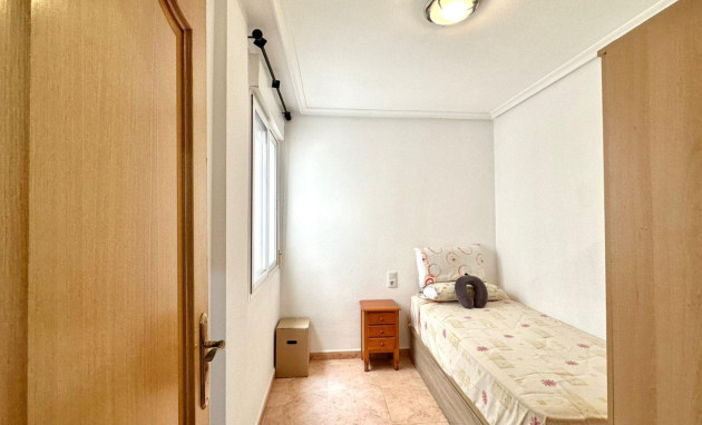 Resale - Apartment - Torrevieja - Centro