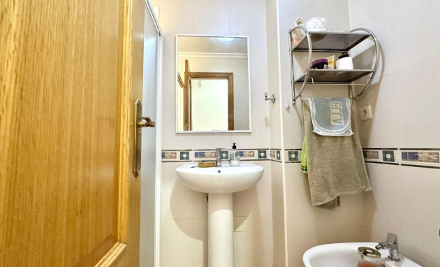 Resale - Apartment - Torrevieja - Centro
