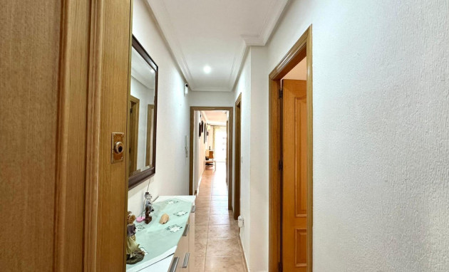 Resale - Apartment - Torrevieja - Centro